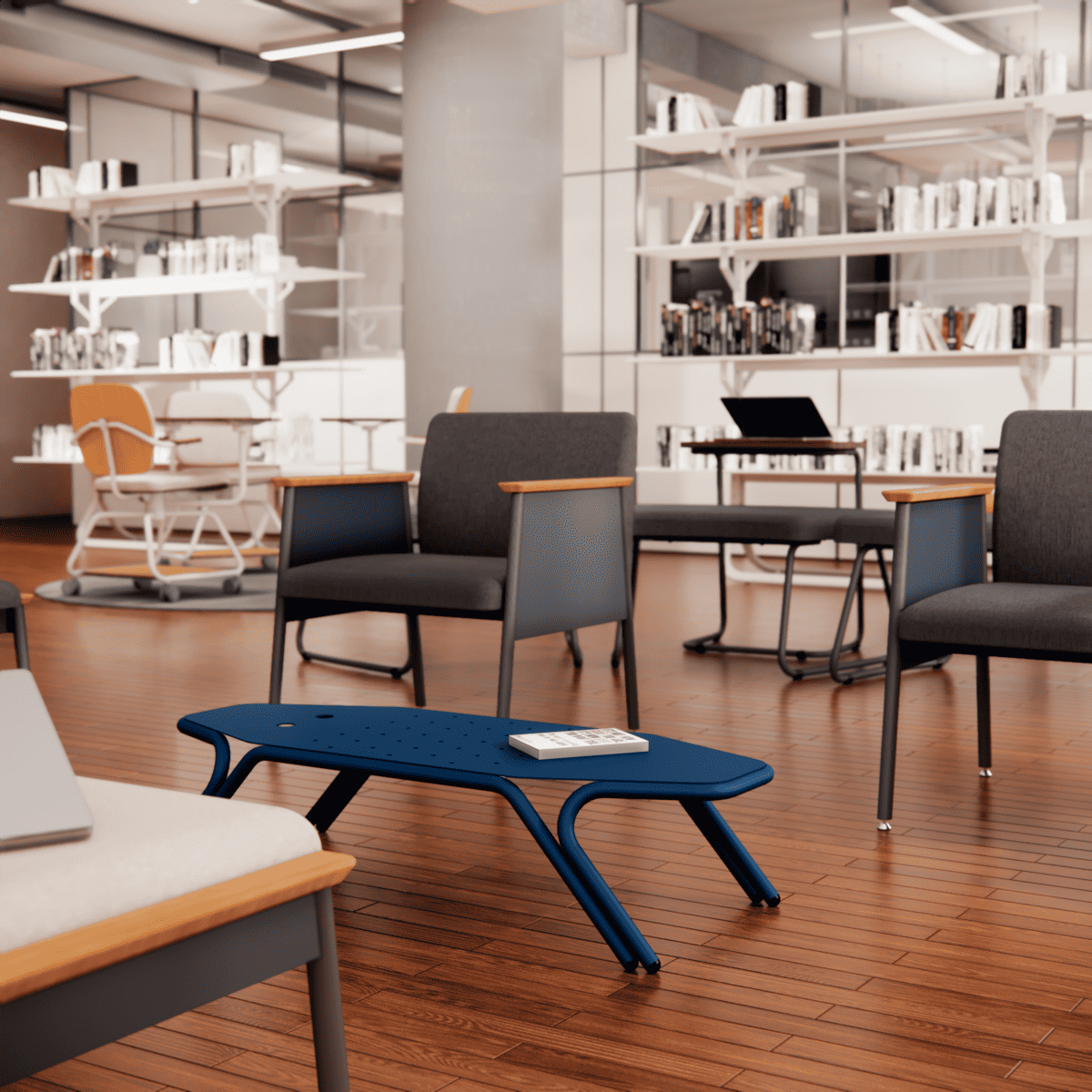 A imagem apresenta um ambiente corporativo elegante com poltronas e outros móveis ao fundo, e uma mesa azul em destaque ao centro